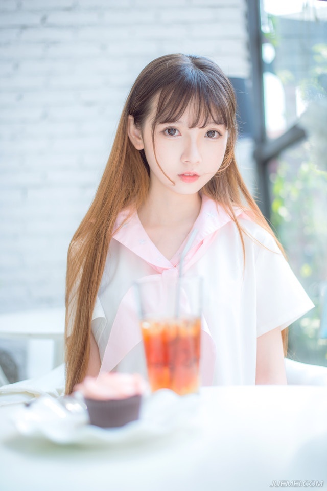 “但确实难受。”小乔摇了摇头，有些委屈。